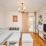 Apartment Ammor With Free Parking