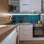 2 Bathrooms, Free Parking Spot, Prt Sea View