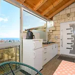 Sunny Rooms