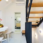 Exquisite Villa By Dominium - Old City
