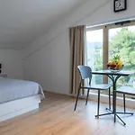 Alex - Lapad, Great Location