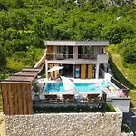 Palazzo Vimbula - Five Star Luxury Villa