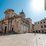 The Bassegli - Gozze Palace