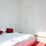 Redcoral-Apartment In City Center