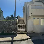 Studio Apartment Mar 2