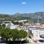 Apartments Sandra Solitudo I