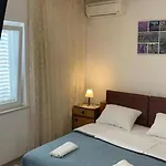 Dubrovnik Rooms 2 - Double Room With Shared Bathroom 1 - 2