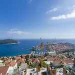Ploce Apartments- Two-Bedroom Apartment With Terrace And Sea View - Frana Cale 24 Street