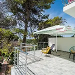 Apartment Eulalija- One-Bedroom Apartment With Terrace And Sea View