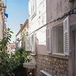 Apartments Noa Old Town - Studio - First Floor