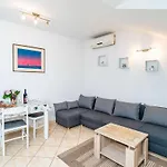 Apartment Matej - One Bedroom Apartment Rtava S Dakse