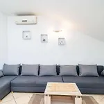 Apartment Matej - One Bedroom Apartment Rtava S Dakse