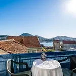 Apartment & Rooms Alan - One Bedroom Apartment With Balcony And Sea View