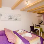 Lavender Garden Apartments - Comfort Studio Apartment Ground Floor - Apt 2