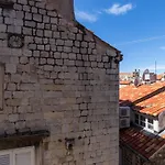 Apartments Urbis - Premium Studio Apartment With City View Lijevi