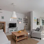 Cozy Dubrovnik Apartment - One-Bedroom Apartment With Sea View