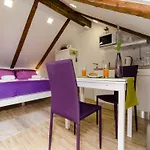 Lavender Garden Apartments - Comfort Studio Apartment With Side Sea View Second Floor - Apt 5