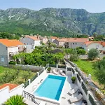 Amazing Apartment In Dubrovnik With Kitchen