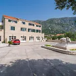Amazing Apartment In Dubrovnik With Kitchen