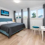 City Mode Apartment