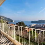 Sea And Old City View Apartment