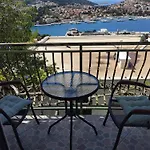 Rooms Anela With Large Common Tarrace And Beautiful Sea View