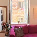 Midtown Apartment