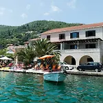 Villa Zaton