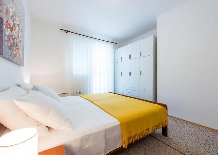 Apartment Lena
