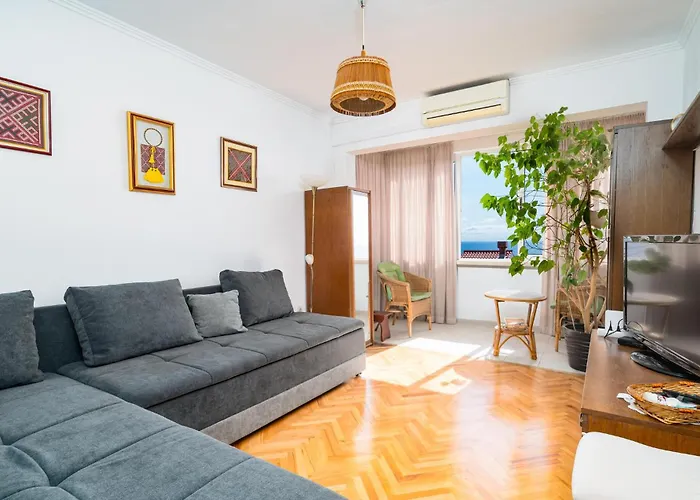 1 Bedroom Lovely Apartment In Dubrovnik
