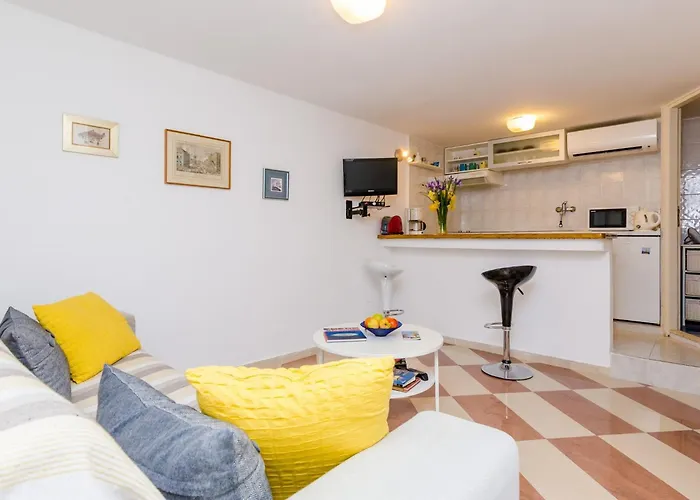 Apartment Simovi - One Bedroom Apartment