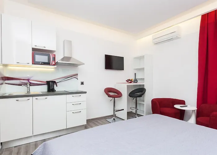 Apartments Villa Peragro