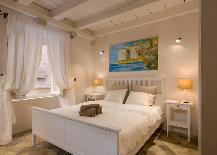 Luxury Apartment Lina - I