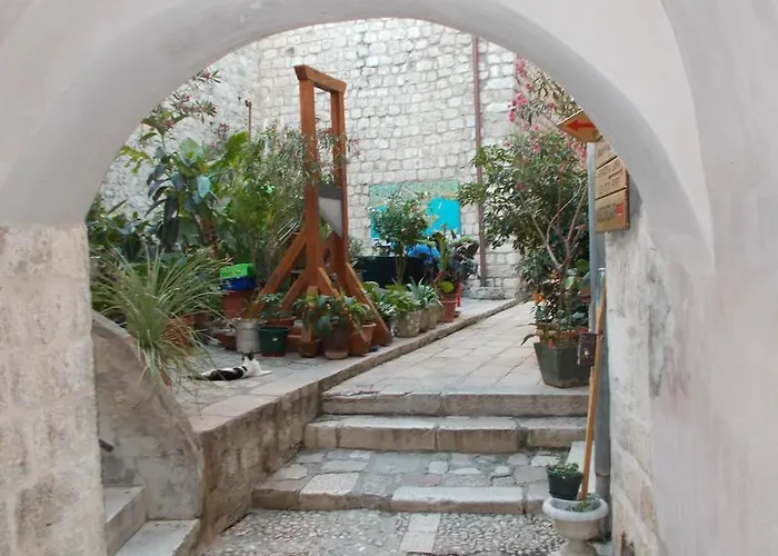 Apartments Kapo