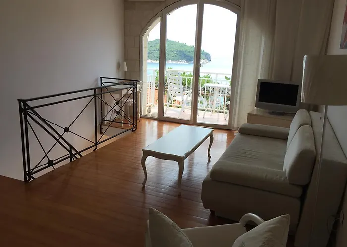 Apartments Mak