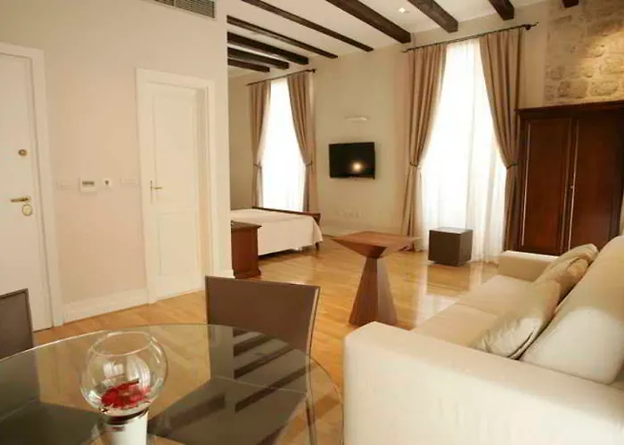 The Pucic Palace Annex Apartments