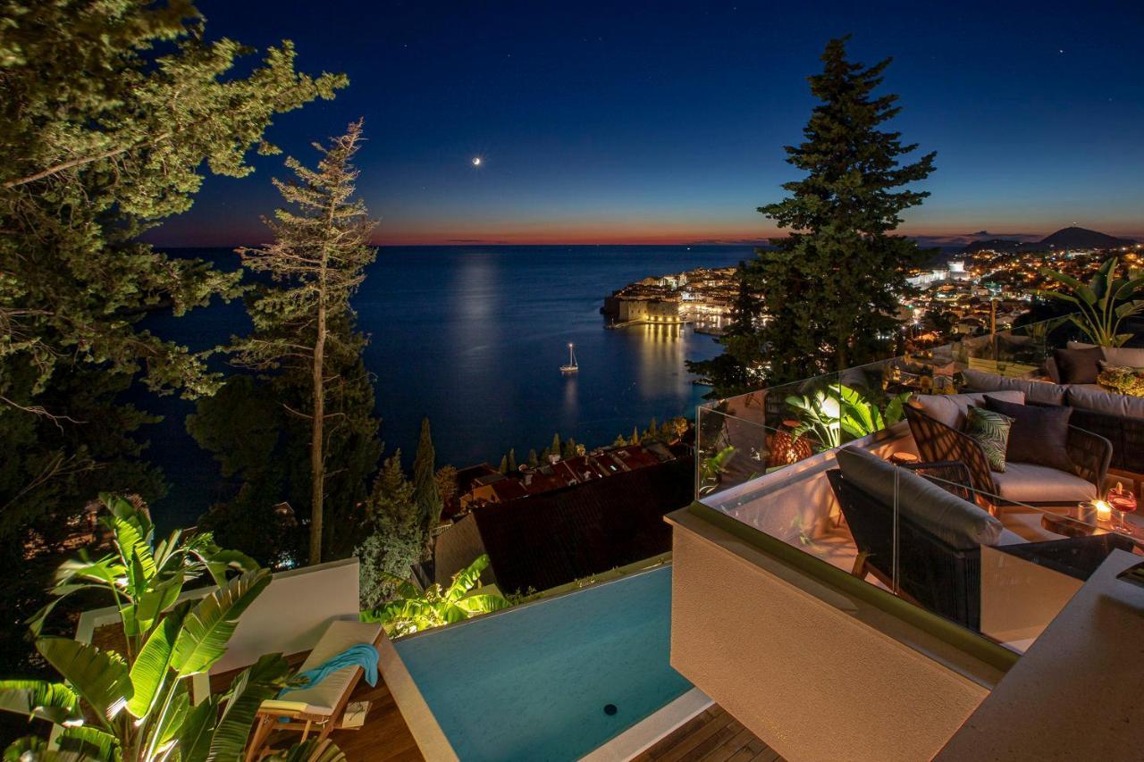 T - Wellness And Luxury With Spectacular Old Town View Villa