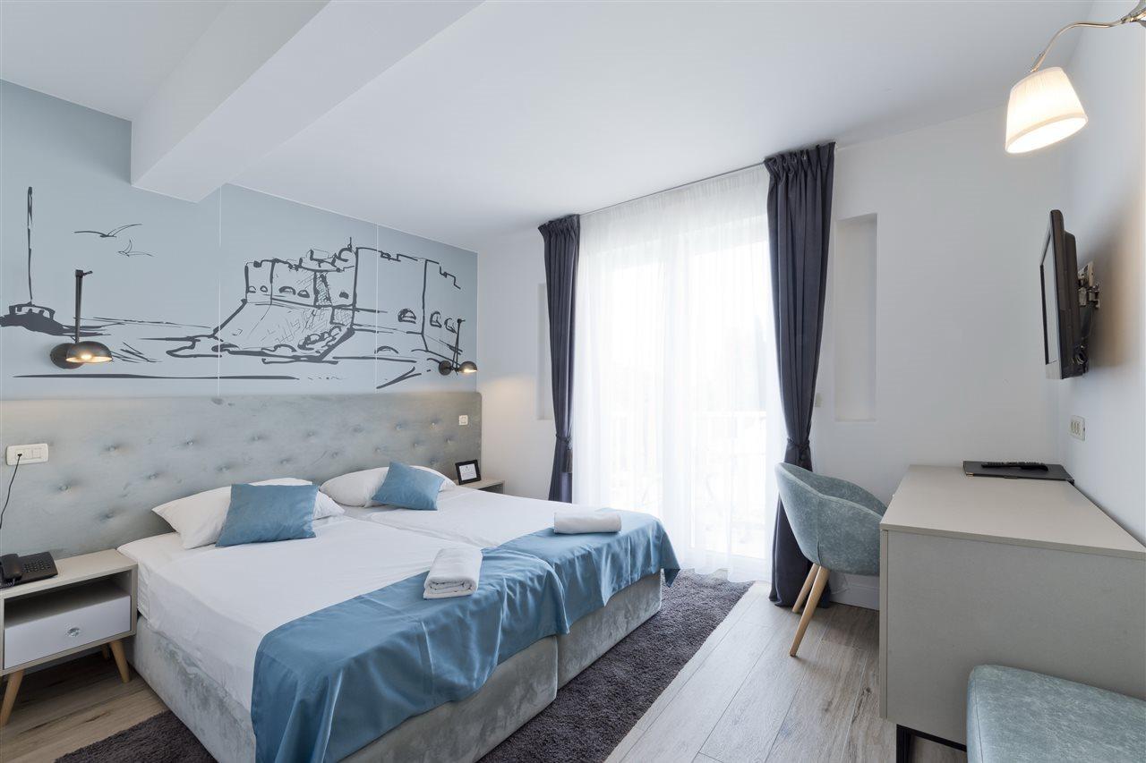 Hotel Perla 3*