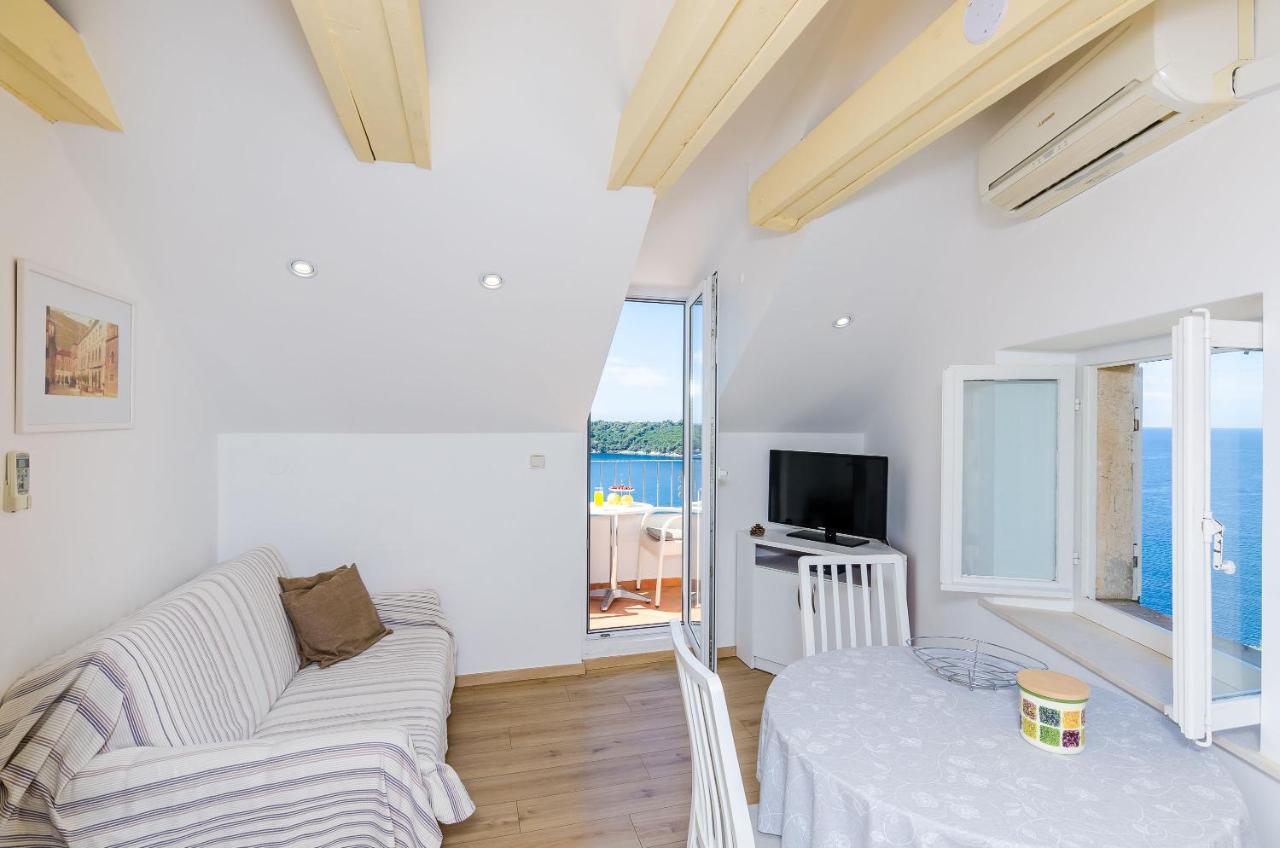 Viktorija - Old Town & Sea View Apartment *