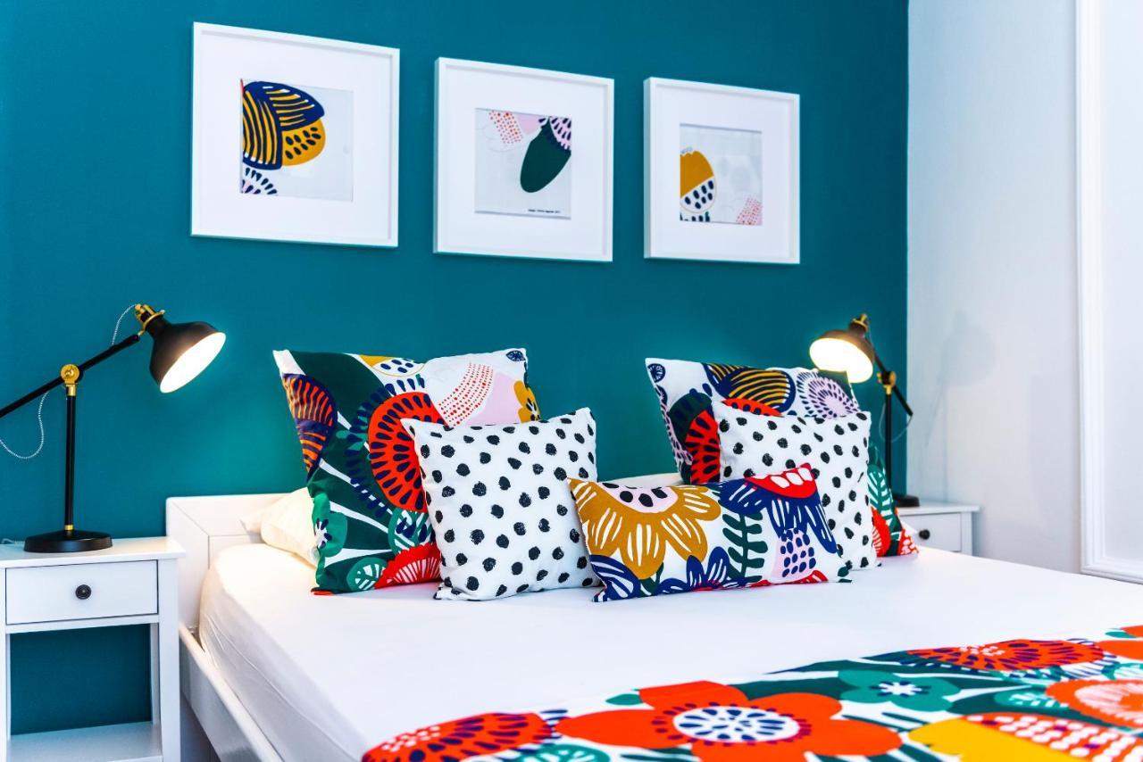 Niko's Charming With Free Parking Apartamento *