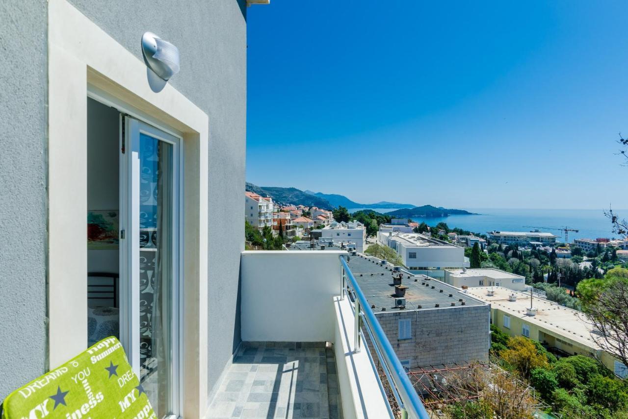Nikolina Guest house