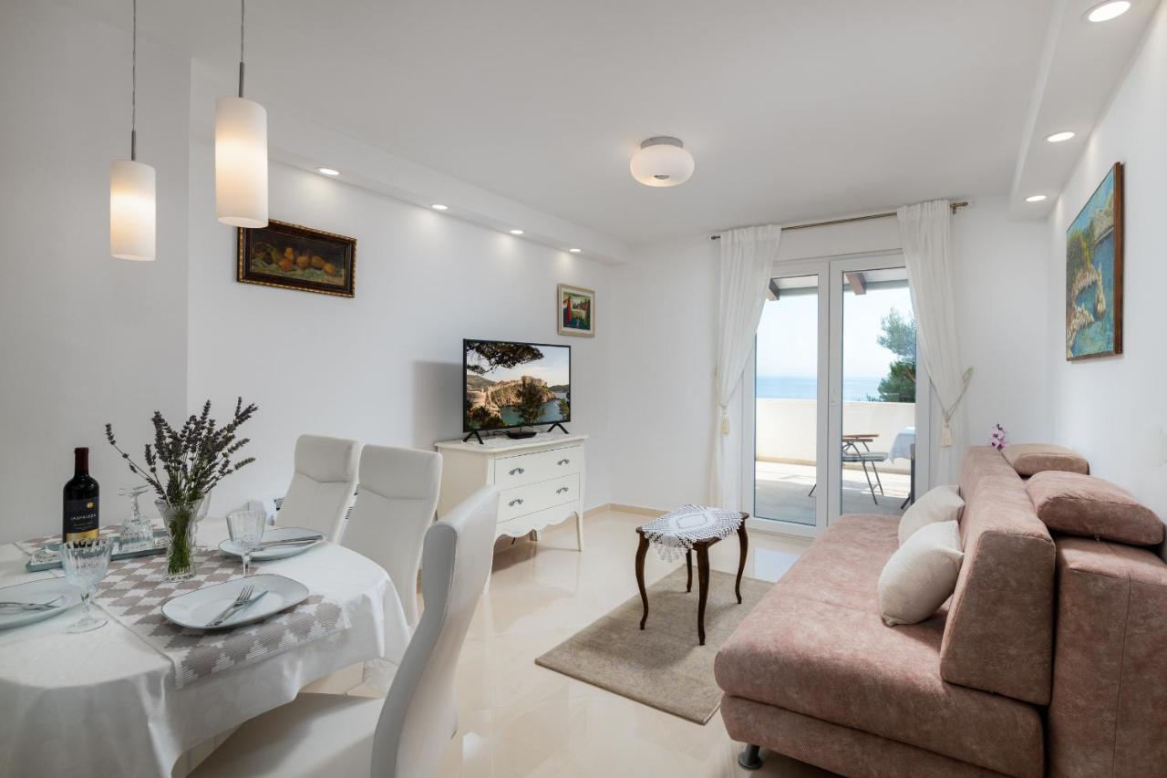 Apartment Aumari *