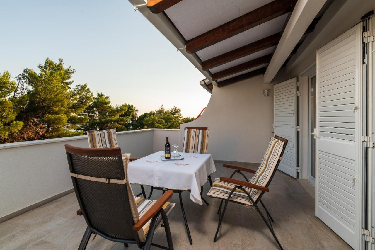 Aumari Apartment *
