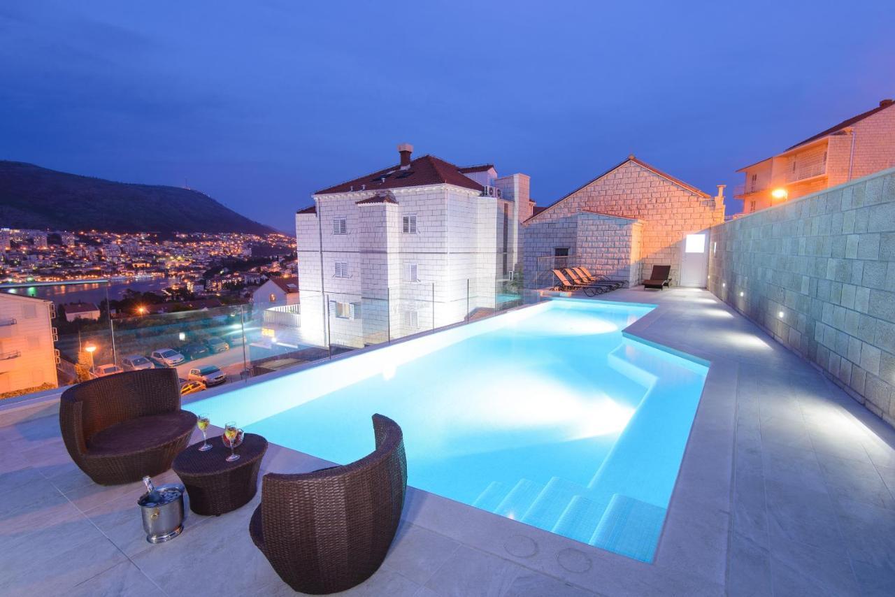 Curic Apartment *