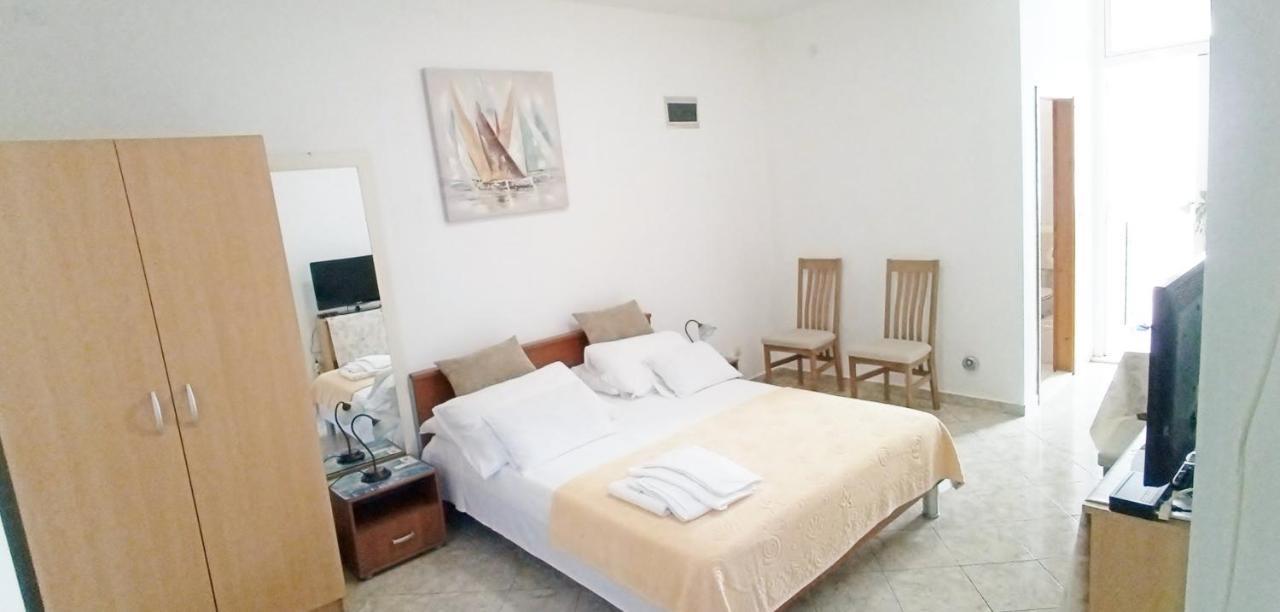 Guest house Ava And