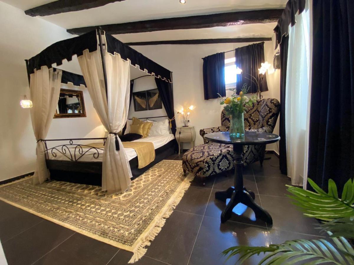 Andio Bed & Breakfast 4*