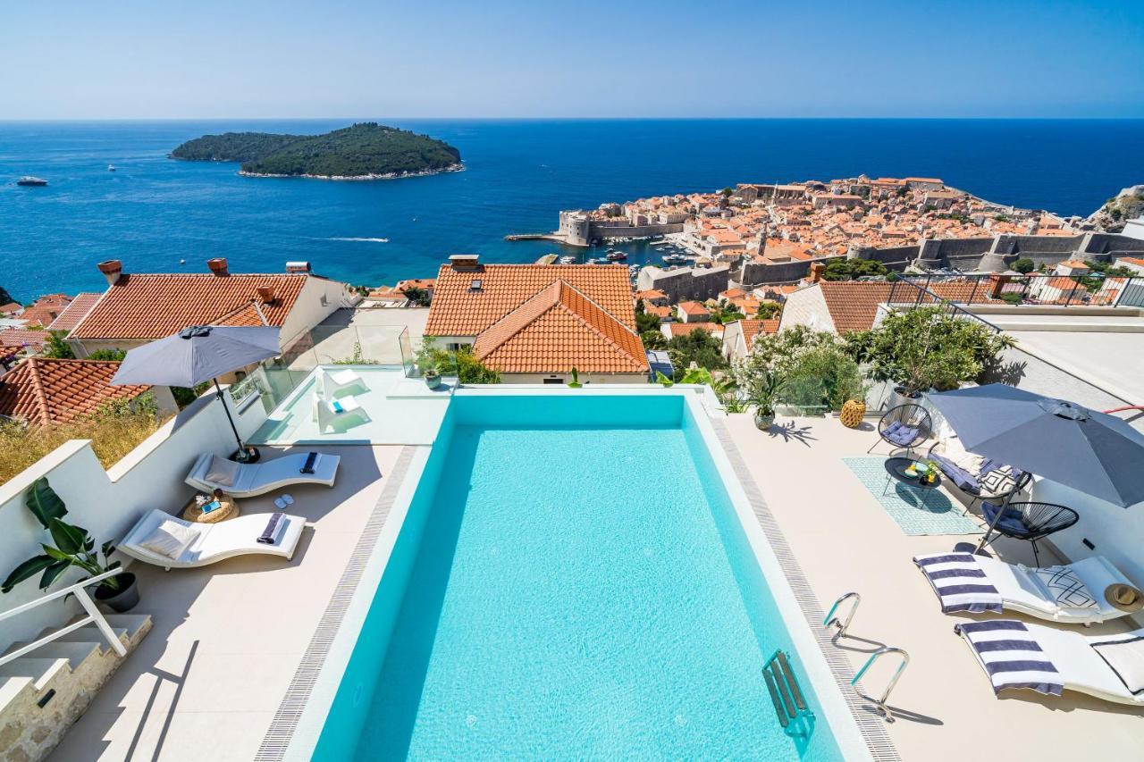 Cosy Loft W Private Pool & Patio Apartment *