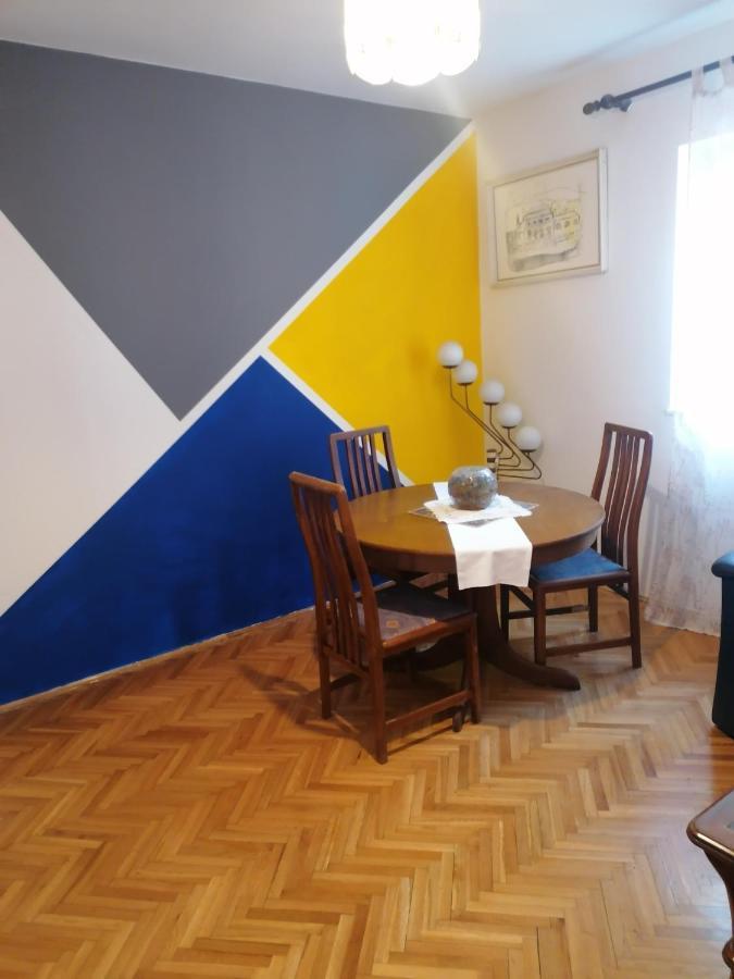 1bedroom *