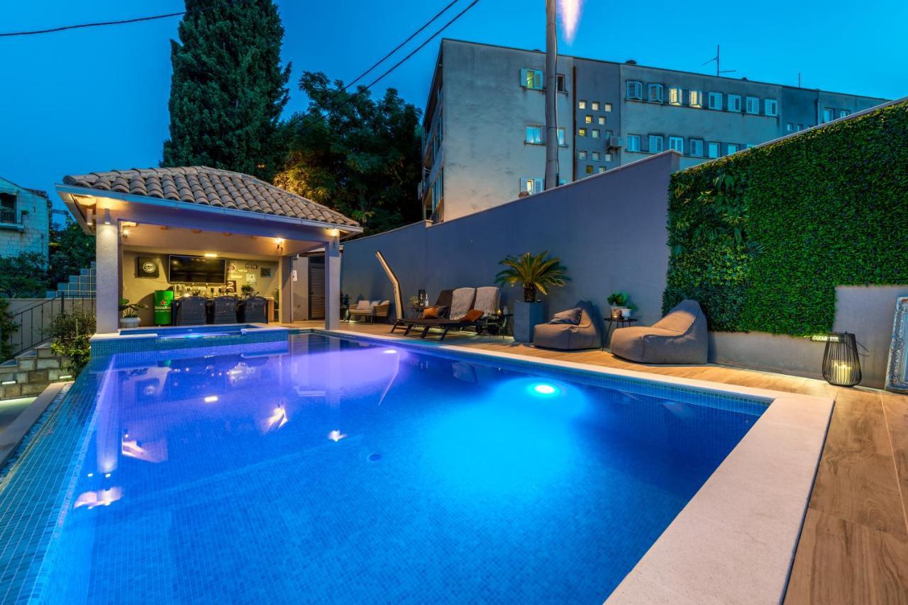 Vikor Villa