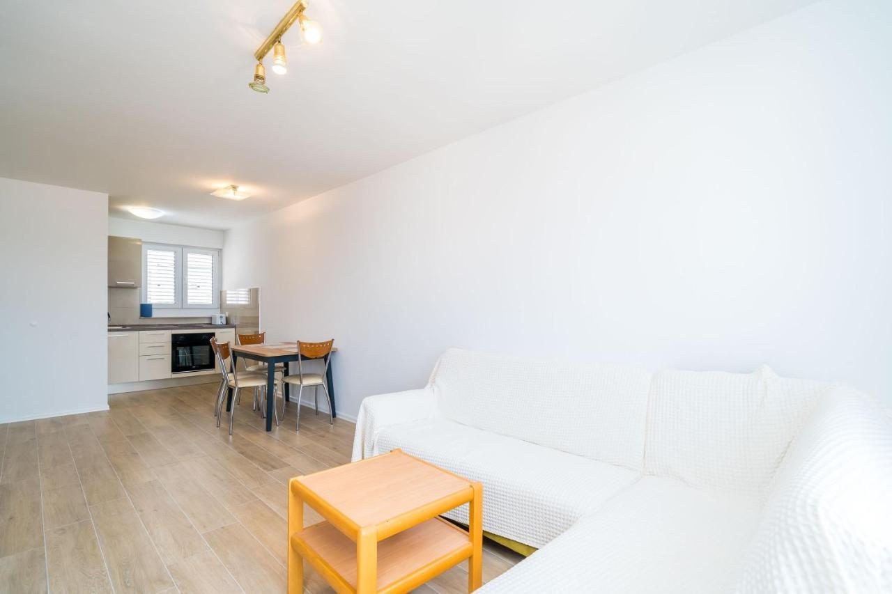 Ana Apartment *
